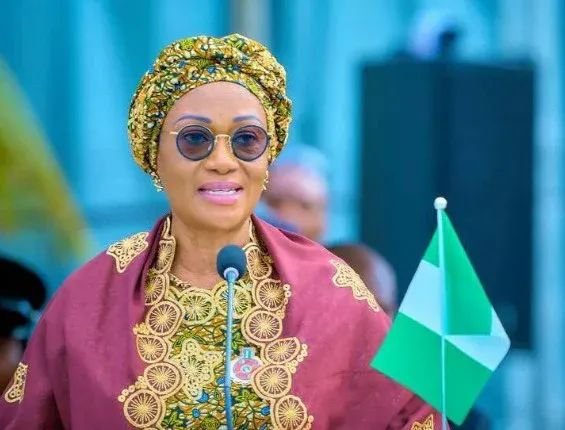 Remi Tinubu Launches Women’s Empowerment Programme, Commissions Kogi Treasury House and Health Insurance Office!