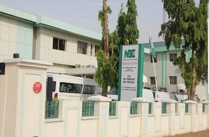 Nigeria’s Digital Switch Over Gains Momentum as FG Targets 40 Million Households with 100 Free TV Channels!