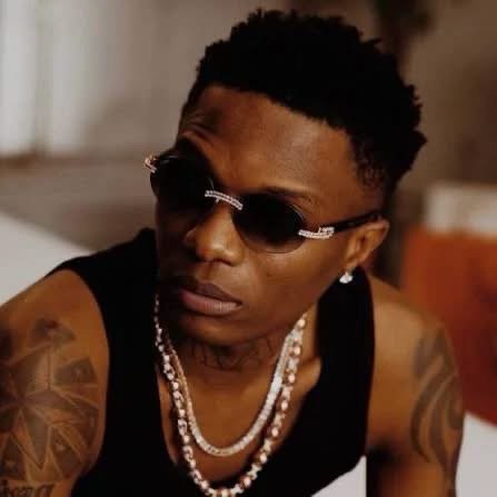Jorja Smith and Wizkid in the music video for their song Alive