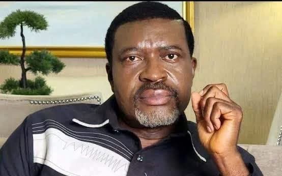Kanayo O. Kanayo pays tribute to late Nollywood actor Olu Jacobs and recalls his influence on Nigerian cinema.