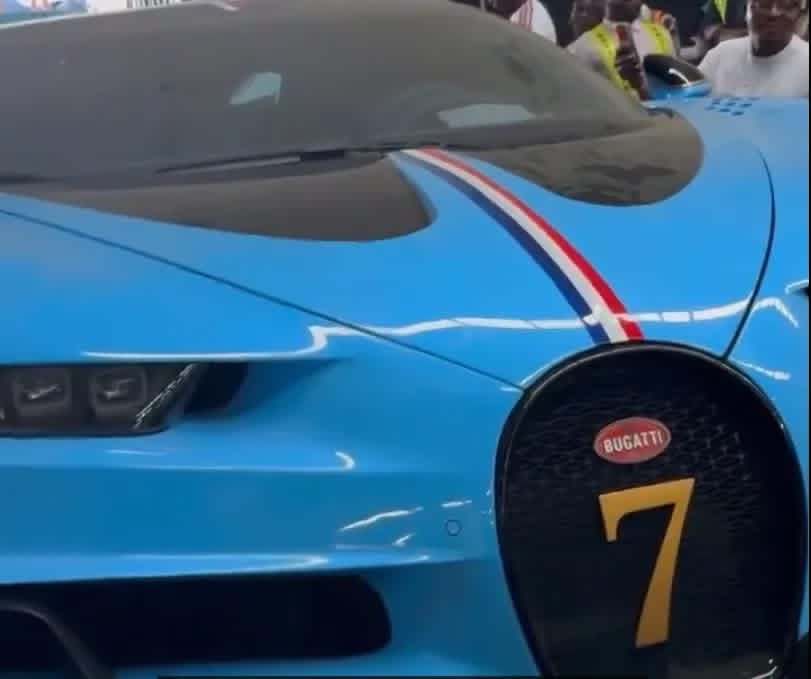 Burna Boy’s customised one-of-one Bugatti Chiron VXX hypercar reportedly worth about ₦9 billion.