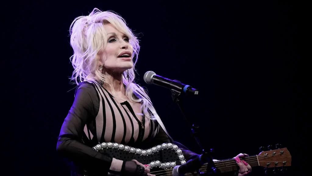 Dolly Parton and her nephew Bryan Seaver amid a legal dispute involving the singer’s estate and allegations of threats.