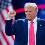 Picture of Donald Trump giving a gesture