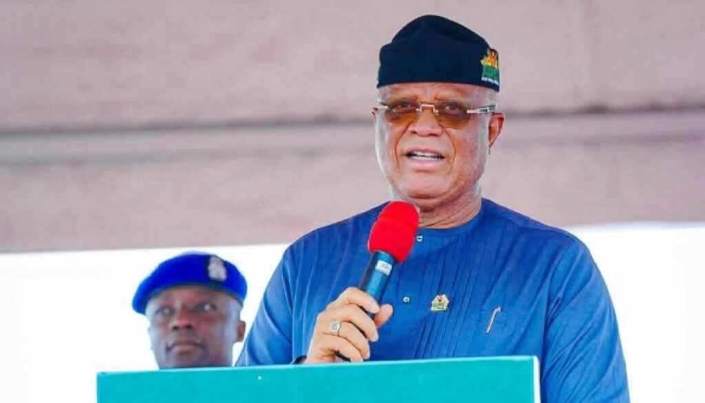 Governor Umo Eno addressing Akwa Ibom State citizens during the state's 39th anniversary celebrations.