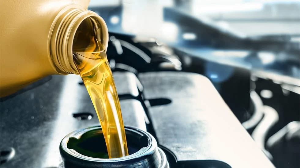 Oil storage tanks representing strategic petroleum reserves as G7 countries prepare a coordinated release of 100 million barrels to ease diesel supply pressures