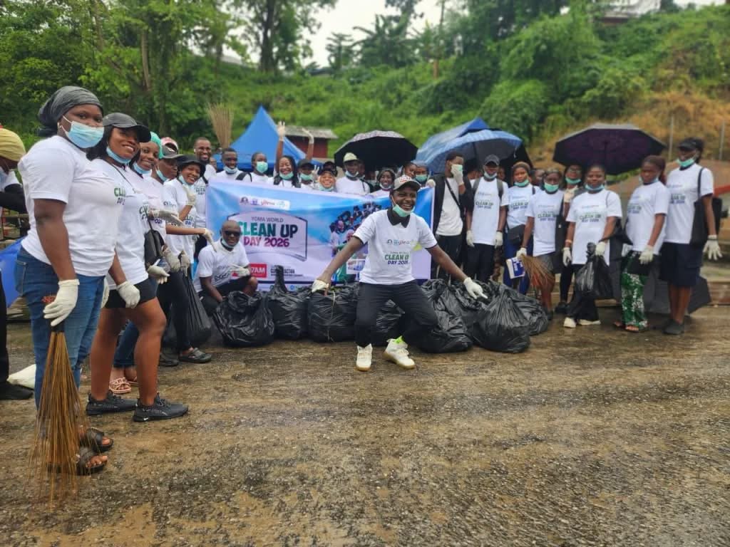 More than 1,000 youths clean streets and markets in Calabar during a YOMA environmental sanitation exercise.