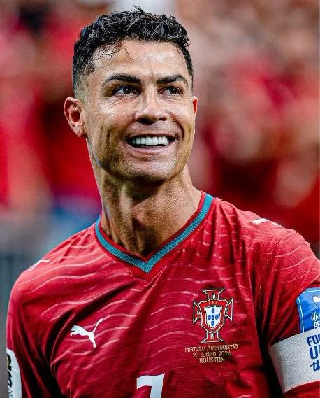 Bruno Fernandes discusses Cristiano Ronaldo’s Portugal legacy and calls for a respectful farewell if the forward eventually retires from international football.
