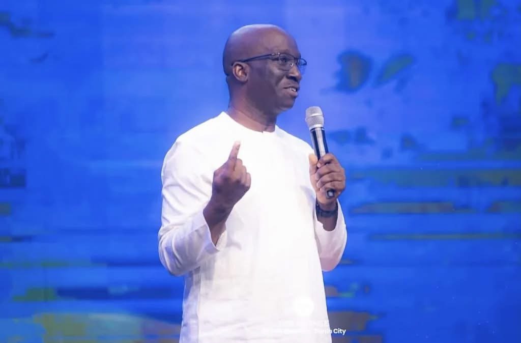 Edo State Governor Monday Okpebholo commending teachers during World Teachers’ Day in Edo State, Nigeria.