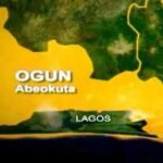 Woman arrested by Ogun State Police after allegedly threatening officers with a knife during a cannabis-related confrontation in Ijebu-Igbo.