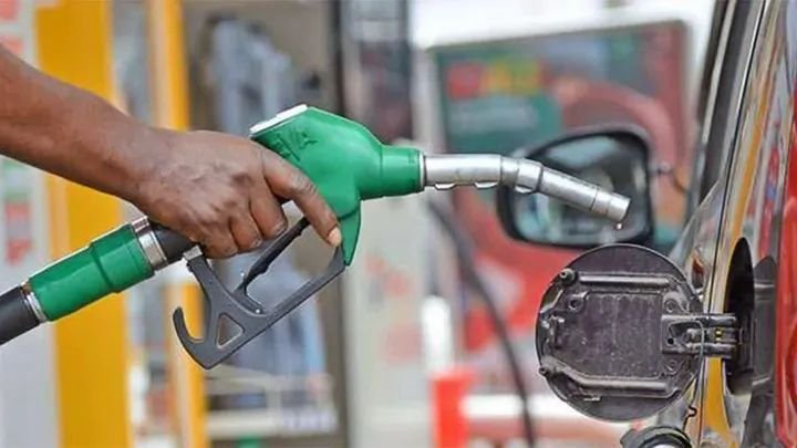 FG’s 30-Day Petrol Discount Sparks Opposition Backlash as Atiku Demands Lasting Relief!