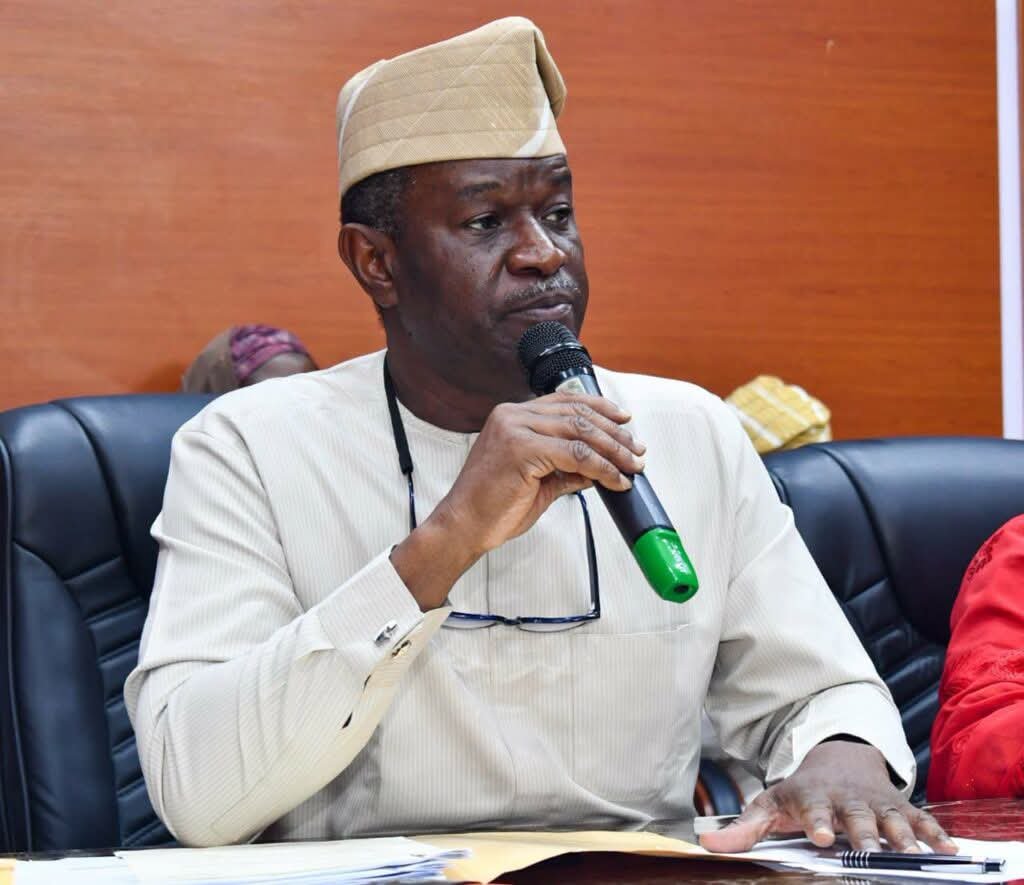 NELFUND Managing Director Akintunde Sawyerr calls for increased alumni support for Igbobi College infrastructure development.